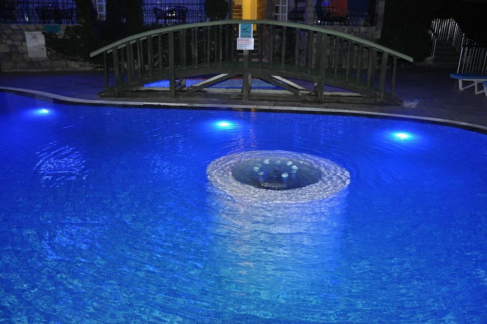 マルマリス Club Aquariumアパートホテル エクステリア 写真