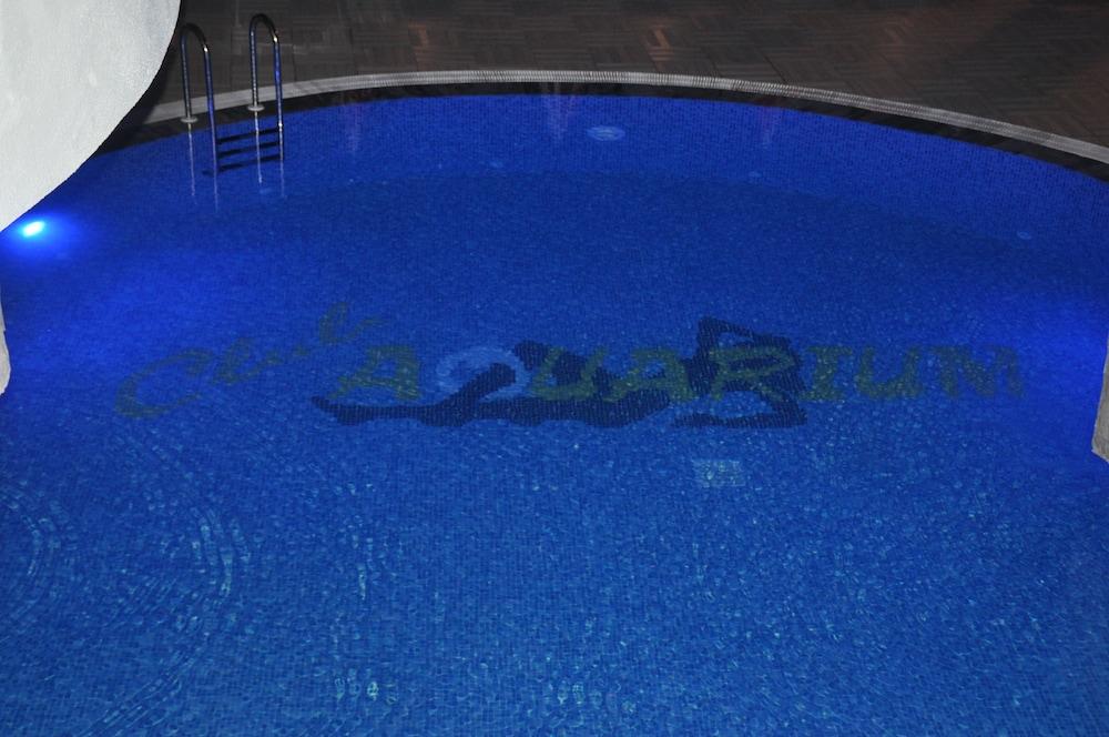 マルマリス Club Aquariumアパートホテル エクステリア 写真